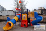 Пять детских площадок оборудовали игровыми комплексами