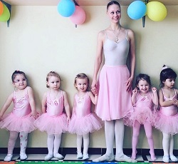 Центр «Интеллект» начинает набор детей в школу балета